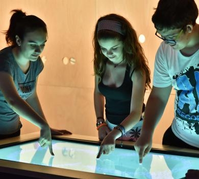 Beyond mobile learning: devices, virtual and augmented reality, the internet of things and more!