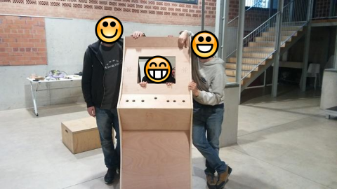 La comisión de Acción Comunitaria construye una máquina eduRecreativa: Snap! Arcade La comisión de Acción Comunitaria construye una máquina eduRecreativa: Snap! Arcade