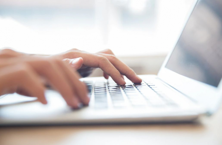 Decàleg per simplificar els tràmits digitals amb l’administració pública