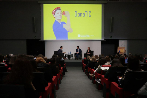 El divendres 6 de març es van presentar les línies d'actuació del Pla DonaTIC.