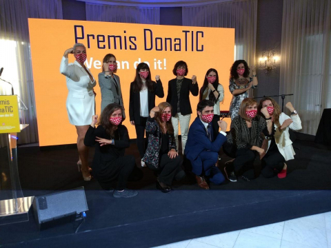 IV Premis DonaTIC