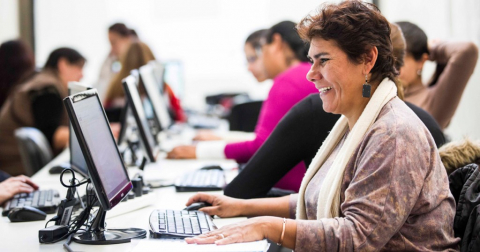 Crida per mapejar bones pràctiques d'inclusió digital  Crida per mapejar bones pràctiques d'inclusió digital