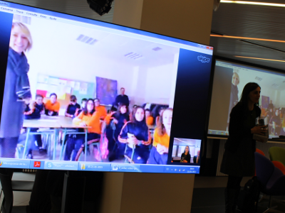 Connexió en directe amb la classe 6è B de l'escola d'O Porriño