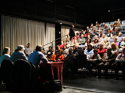 Imatge de la xerrada sobre Òmnia a Viladecans