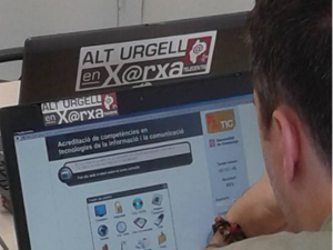 Realitzant la prova ACTIC al CETAP. Font: Pàgina de Facebook del CETAP