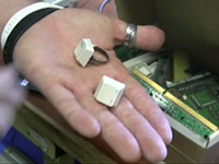 Anells fets amb tecles d'ordinador 