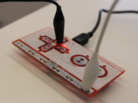 Taller de robòtica educativa a la Jornada de la Internet Social 2014 Taller de robòtica educativa a la Jornada de la Internet Social 2014