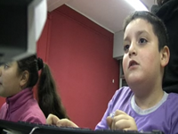 Imatge de dos infants a l'Òmnia La Font dels Capellans de Manresa Imatge de dos infants a l'Òmnia La Font dels Capellans de Manresa