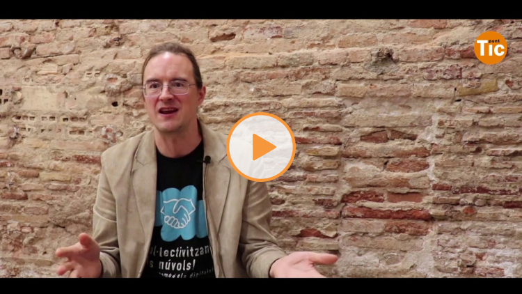 Embedded thumbnail for &quot;La tecnologia en mans de grans corporacions va en contra dels interessos socials&quot;