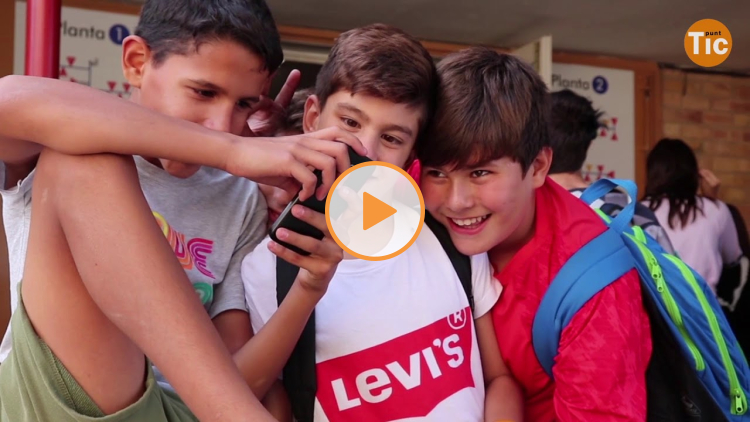 Embedded thumbnail for &quot;La tecnologia a l&#039;aula obliga al professorat a estar en una formació constant&quot;